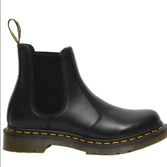 Dr. Martens Shoes - NEW Dr. Martens 2976 Chelsea Boot Black Nappa Leather Women’s SZ 10